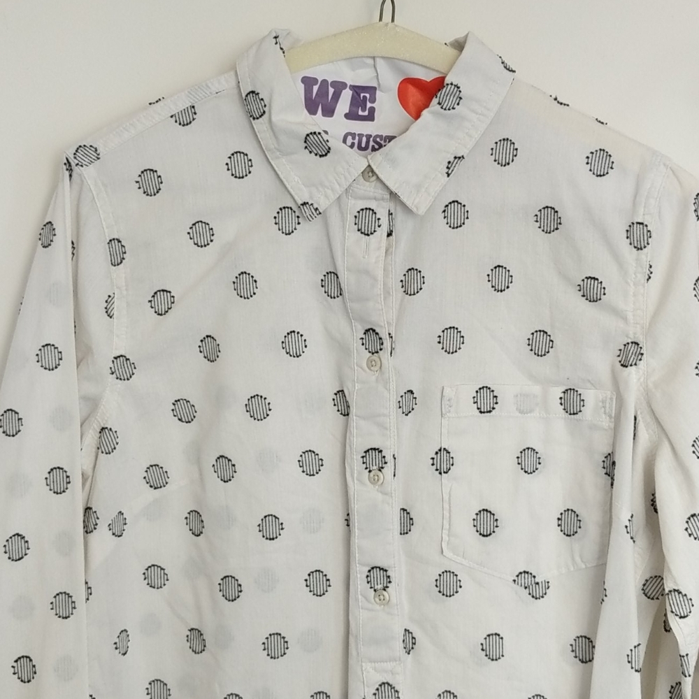Merona button  long sleeve polkadot shirt